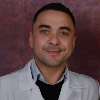 Ampliar imagem: Emanuel Antonio Grasselli, Urologista Curitiba