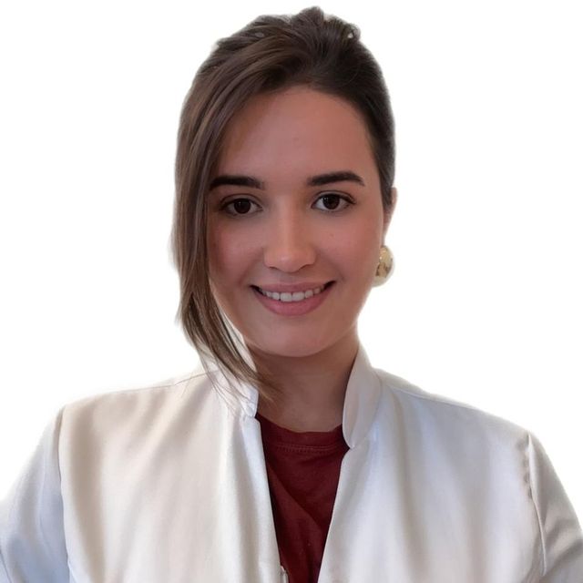 Gabriela  Basques da Silva, Médico clínico geral Brasília