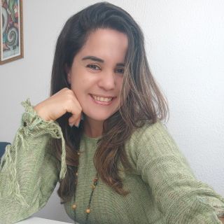 Dra. Maria Fernanda Neves