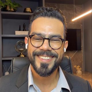 Dr. Antonio  De Araujo Figueiredo Junior