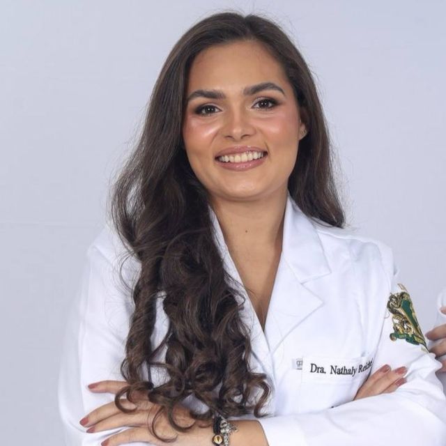 Nathaly  Reichel, Médico clínico geral Aparecida de Goiânia