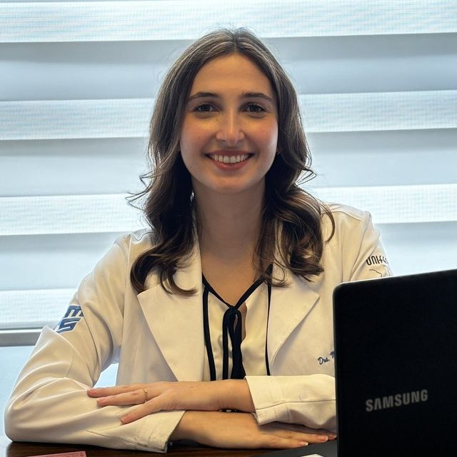 Maria Eduarda Augusto Licco, Geriatra Santos