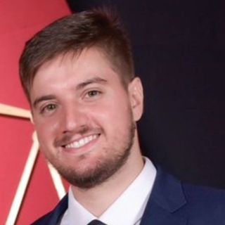 Ampliar imagem: Pedro Eduardo  Cione Cristino Da Silva Freitas, Oftalmologista Goiânia