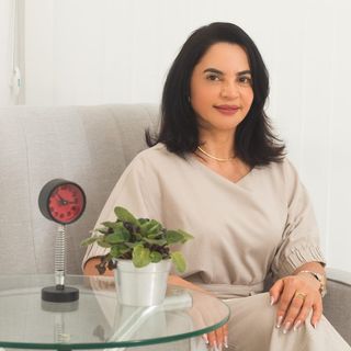 Dra. Djanira Souza