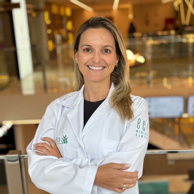 Maria Rita Frangella, Especialista em Clínica Médica Curitiba