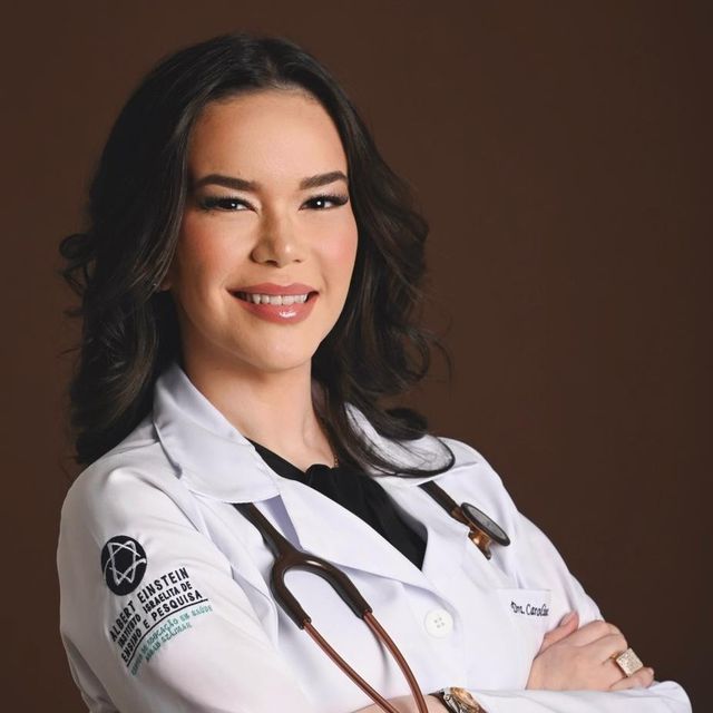 Caroline Viana Coêlho Da Franca, Internista João Pessoa