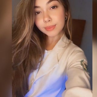 Ampliar imagem: Joicy Costa, Fisioterapeuta Uberlândia