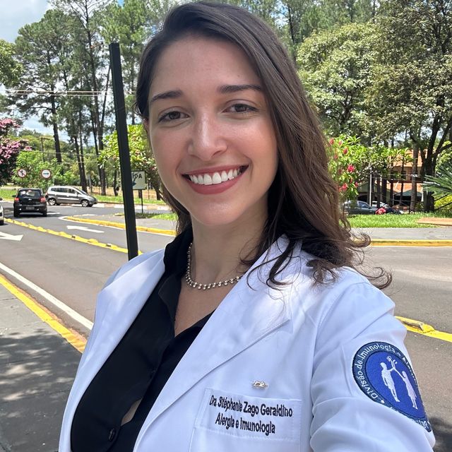 Stéphanie Zago Geraldino, Alergista Divinópolis