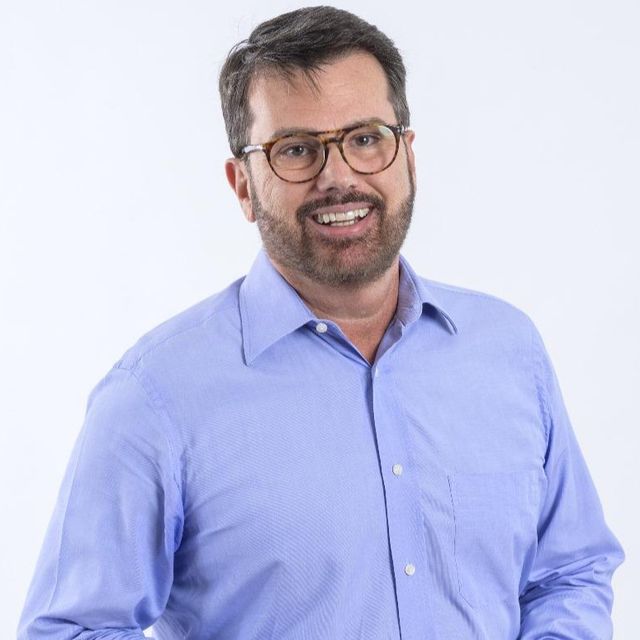 Joao Paulo  Perez Flores, Dentista São Paulo