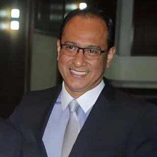 Dr. Yul Bravo Burgos