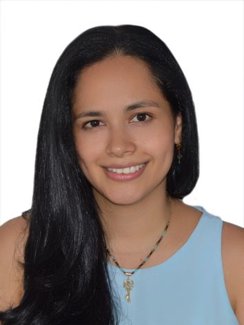 Verónica León, Especialista en Medicina Familiar Cali