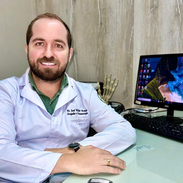 José Wilker Araújo