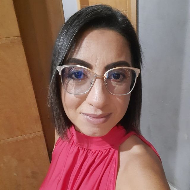 Cintia  Araujo de Souza, Terapeuta complementar Diamantino