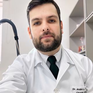 Dr. André Aversani