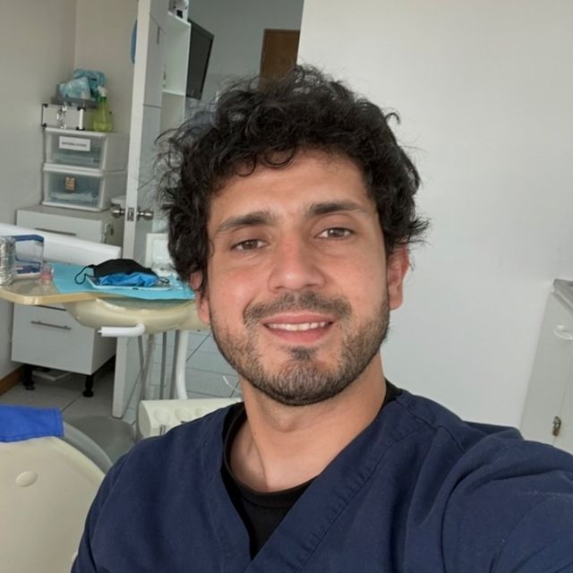 Felipe Araya Robles, Dentista Antofagasta