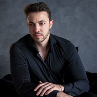 Dr. Gustavo Pereira Freitas