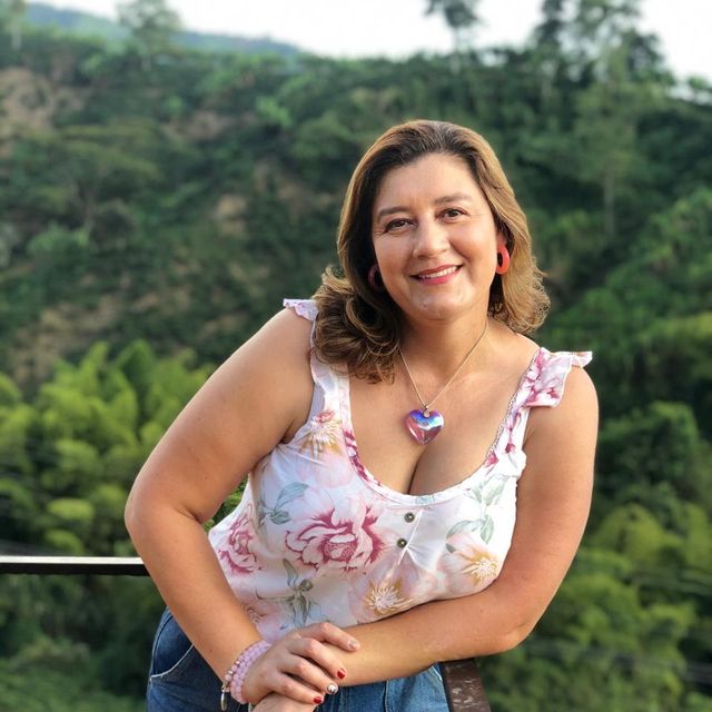Maria Teresa  Quintero, Terapeuta complementario Manizales