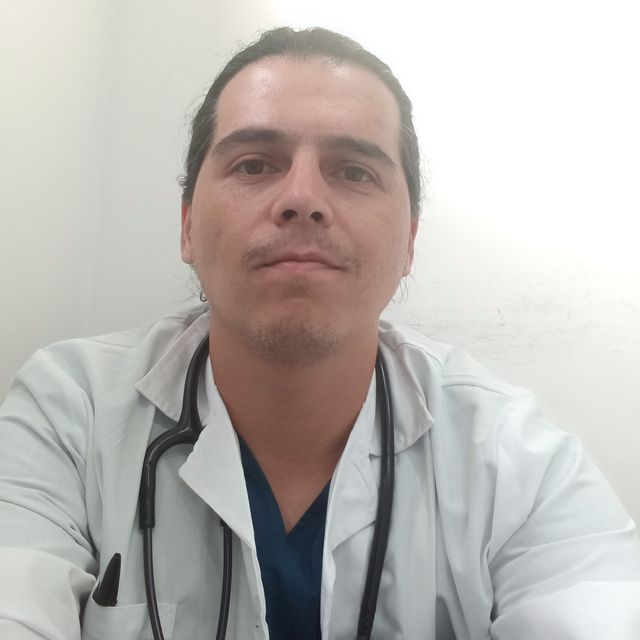 Miroslav Medic , Médico general Villa Alemana