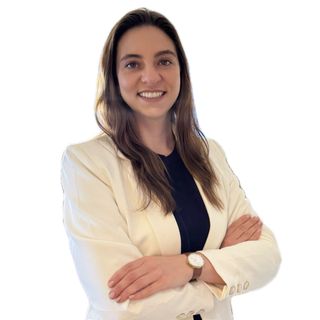 Dra. Ana Lavratti Borga