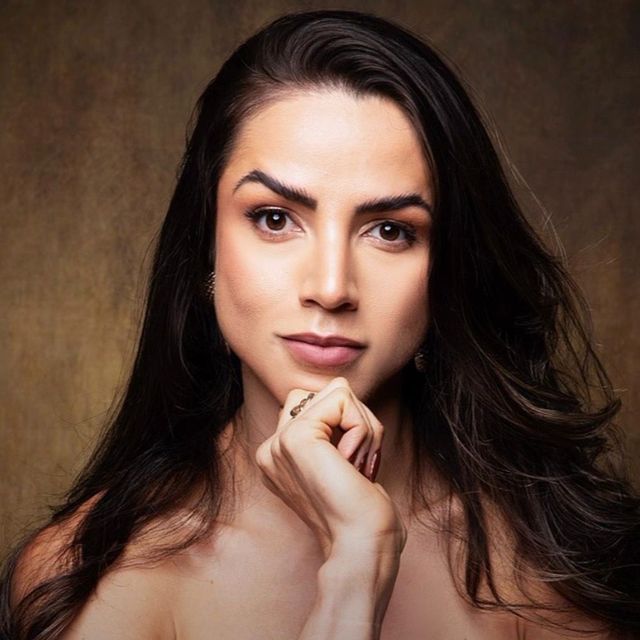 Bruna  Costa , Endocrinologista Nova Iguaçu