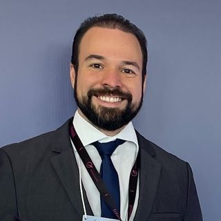 Ampliar imagem: Ilson Rosique, Cirurgião plástico Goiânia