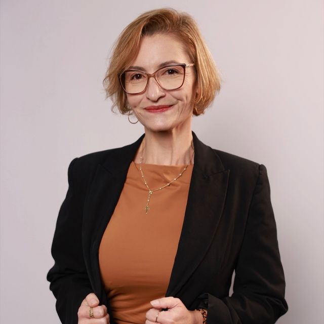 Gisele  De Oliveira Parreira, Médico clínico geral Anápolis