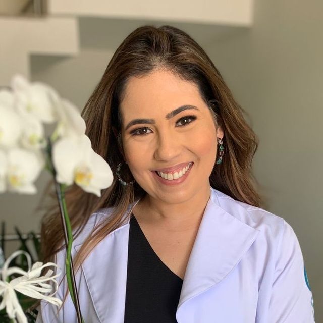 Gabriela Pinto, Oftalmologista Campina Grande