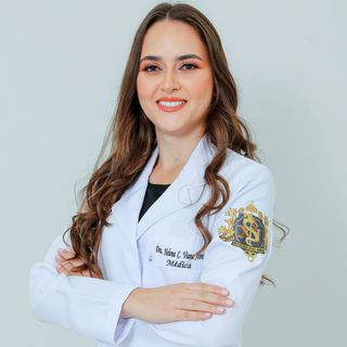Ampliar imagem: Helena  Alves, Médico clínico geral Oliveira