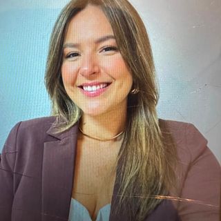 Tatiana  Reis, Cirurgião buco-maxilo-facial Rio de Janeiro