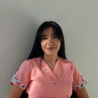 Acercar imagen: Rayén Castillo, Dentista Ovalle