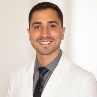 Ampliar imagem: Fernando Renato Praes Calixto, Oftalmologista Belo Horizonte