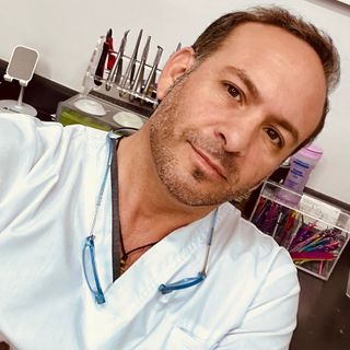 Acercar imagen: Juan Matias Andrada, Odontólogo Junín