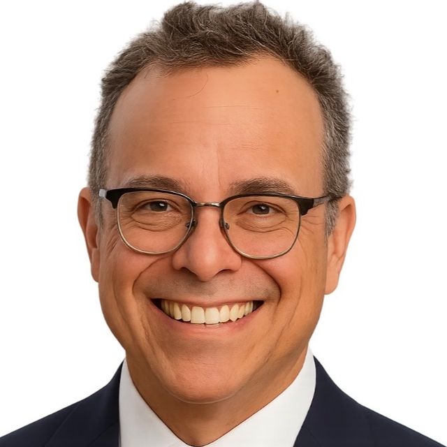 Pablo Andres Victoria, Ginecólogo Manizales