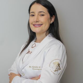 Nathalia Miranda Souto, Dermatologista Belo Horizonte
