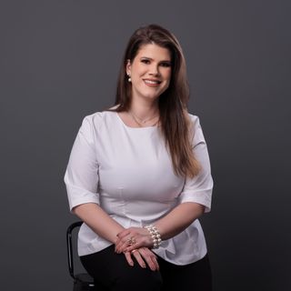 Dra. Aline Gabrielli B. Agustini