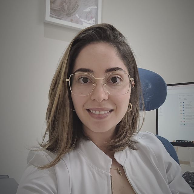 Mariana Barbosa Carvalho, Ginecologista Curitiba