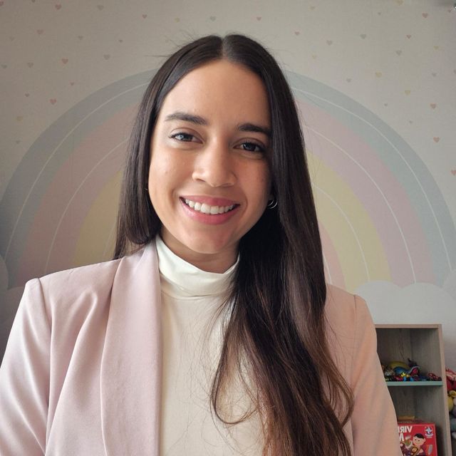 Stefanny Santana, Psicólogo Santos