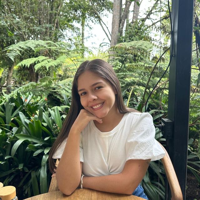 Manuela Valderrama López, Psicólogo Medellín