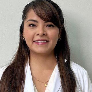 Acercar imagen: Francheska Coricaza Cuaresma, Cirujano pediátrico Cusco