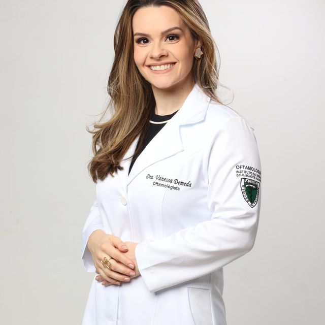 Vanessa Favero Demeda, Oftalmologista Natal