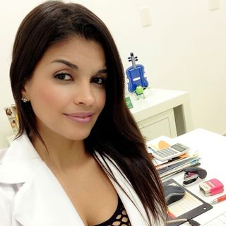 Dra. Renata Ribeiro