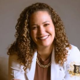 Dayane Quintino Vasconcelos, Médico clínico geral Paracatu