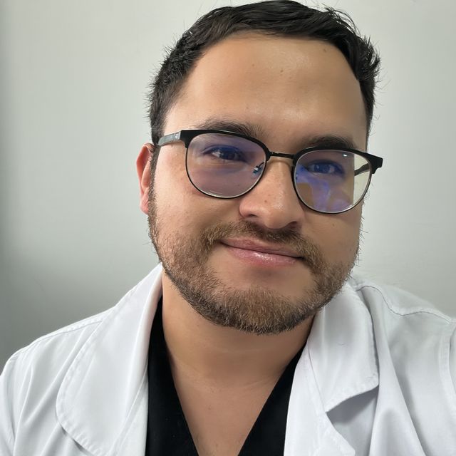 Jorge Alfredo Morcillo Muñoz, Infectólogo Pasto