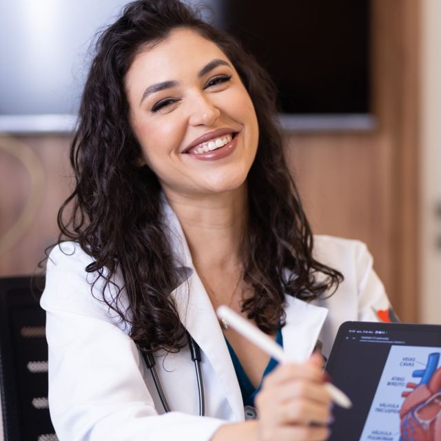 Iohana Melo Teixeira, Cardiologista Fortaleza