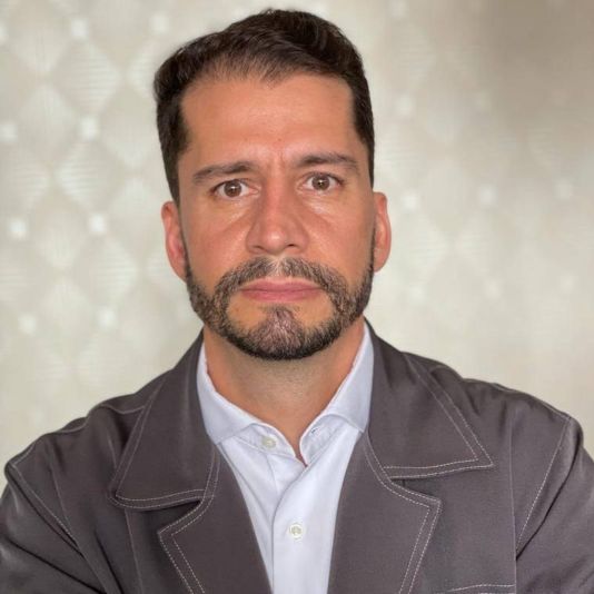 Marcus  Tulius Brito Lemes Sousa, Coloproctologista Goiânia