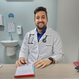 Ampliar imagem: Leandro  Lemos , Médico clínico geral Fortaleza