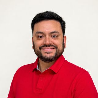 Dr. Gonzalo Mayorga Villouta