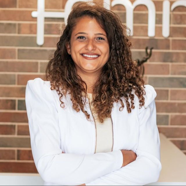 Raianne Kivia de Azevedo Bispo, Ginecologista Maceió