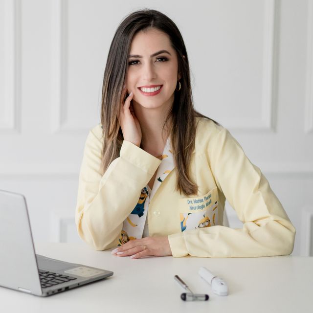 Marina Floriano Da Silva, Neurologista pediátrico Joinville