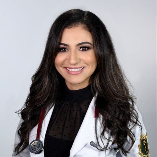 Larissa Brandão, Médico de família Salvador